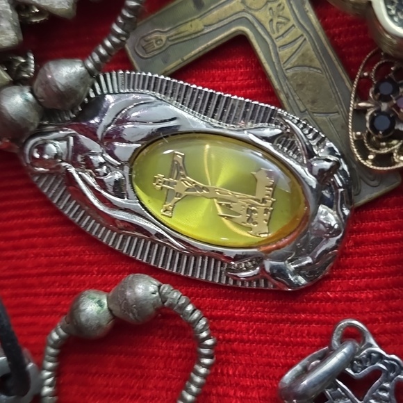Religious Jewelry - Picture 7 of 12